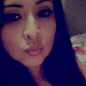 Meet your Posher, Desiree